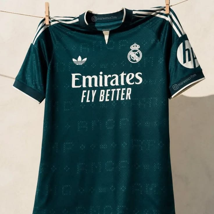 Real Madrid  Away 26/27